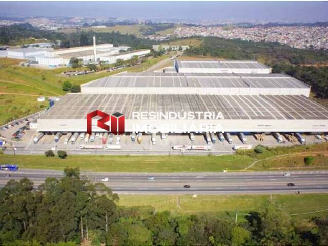 Galpão para Locação em Arujá - 2