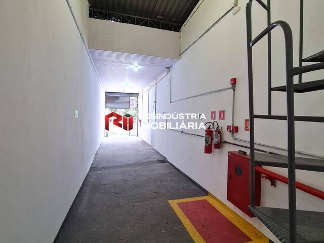 Salão Comercial para Locação em Barueri - 4