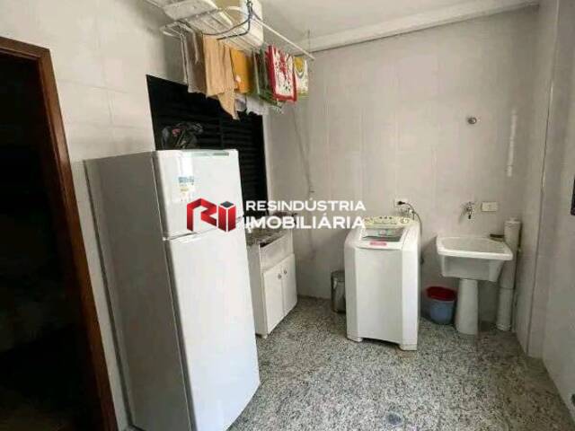 Apartamento para Venda em Guarujá - 4