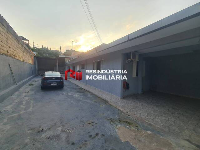 Casa para Locação em Santana de Parnaíba - 3