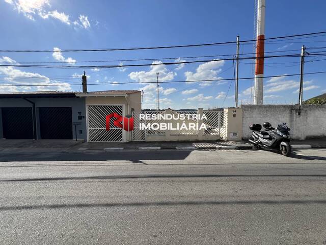 Casa para Venda em Santana de Parnaíba - 2
