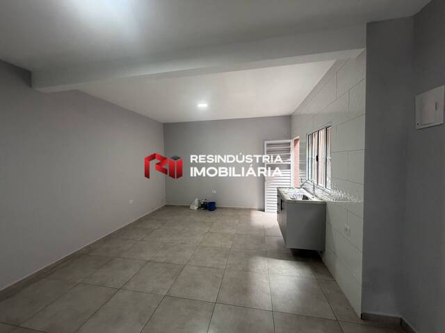 #2668 - Casa para Locação em Barueri - SP - 2