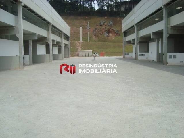 Galpão para Locação em Jandira - 2