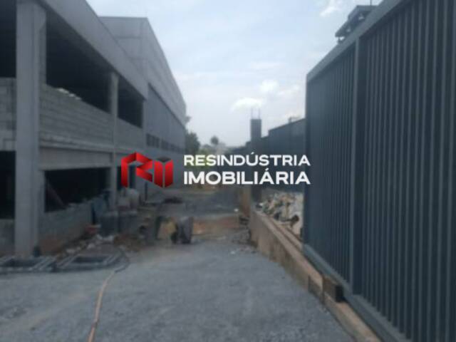 Galpão para Locação em Jandira - 4