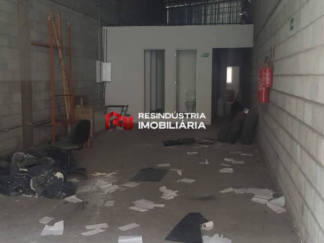 Galpão para Locação em Jandira - 4