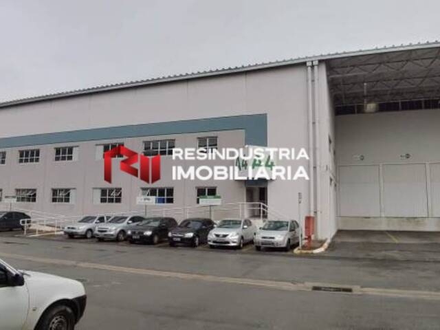 Galpão para Locação em Jandira - 2