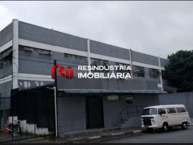 Galpão para Locação em Jandira - 2