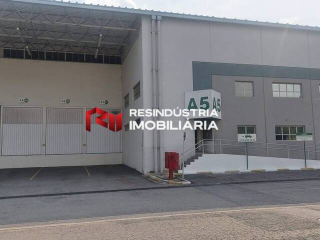 Galpão para Locação em Jandira - 2