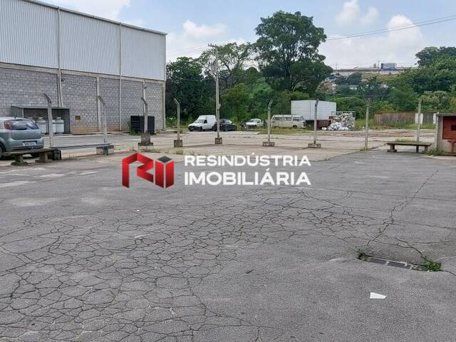 Galpão para Locação em Jandira - 2