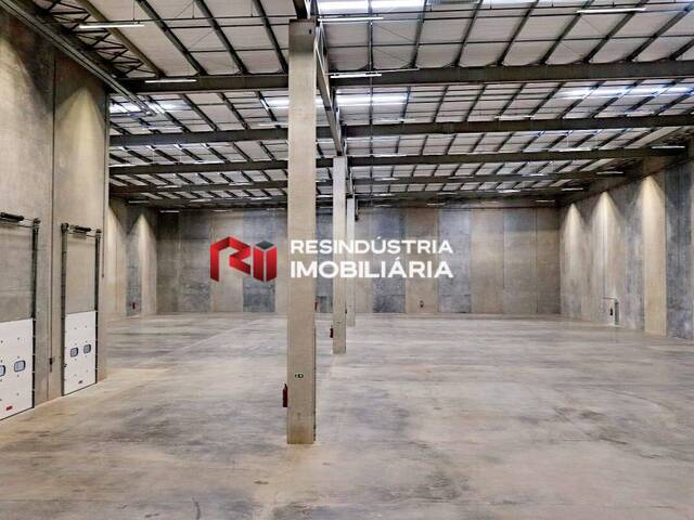 Galpão para Locação em Jandira - 4