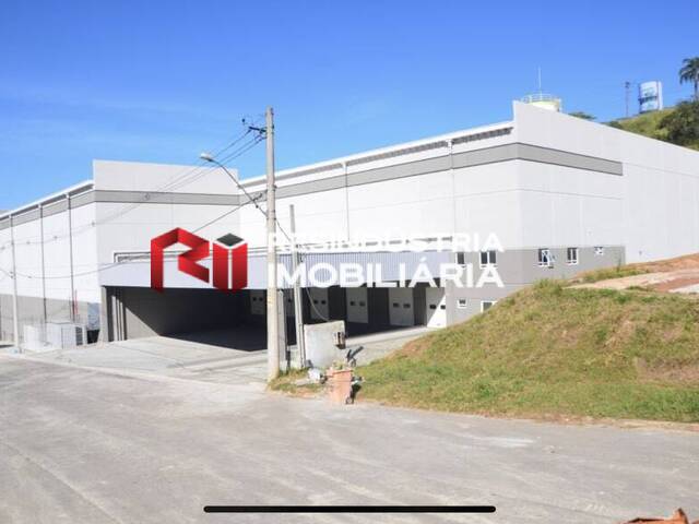 Galpão para Locação em Jandira - 2