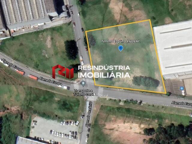Terreno para Venda em Santana de Parnaíba - 5
