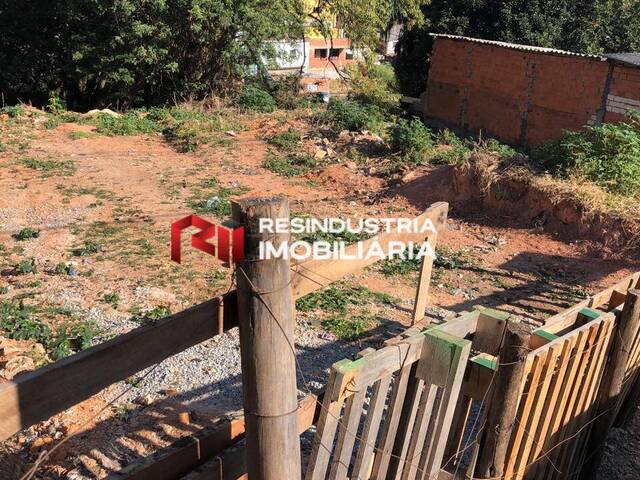 #924 - Terreno para Venda em Santana de Parnaíba - SP - 3