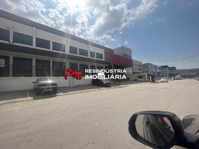 Galpão para Locação em Jandira - 2