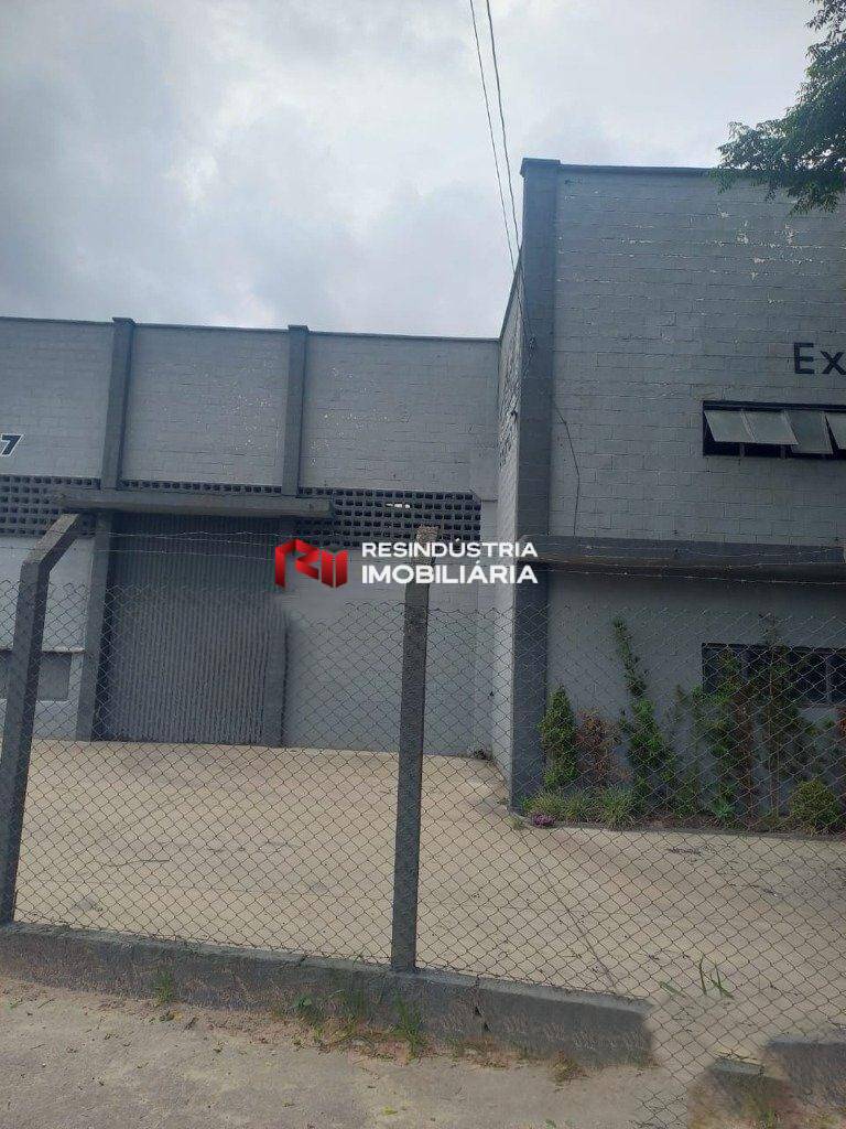 Galpão de 1.000 m² Locação em Barueri-SP.