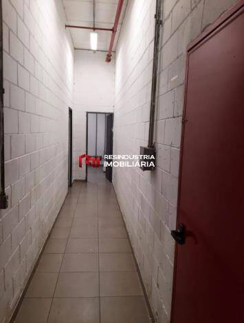 Galpão de 4.500 m² para Locação e Venda em Itapevi - SP.