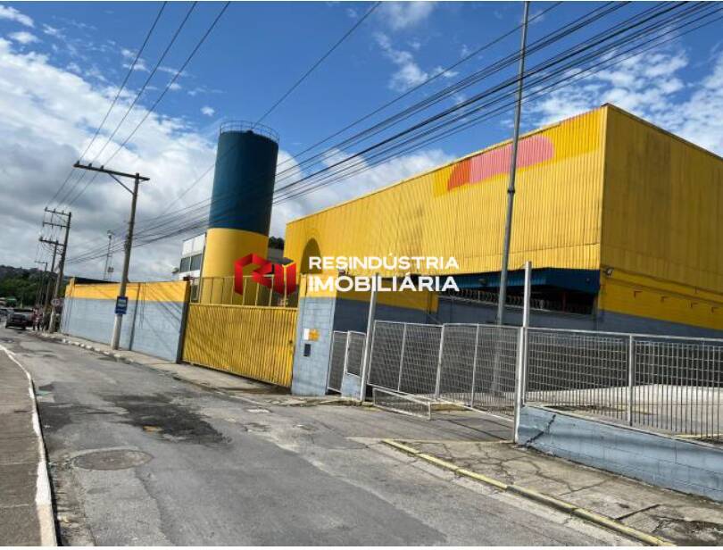 Galpão de 4.500 m² para Locação e Venda em Itapevi - SP.
