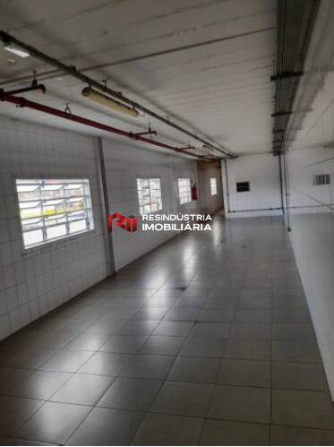 Galpão de 4.500 m² para Locação e Venda em Itapevi - SP.