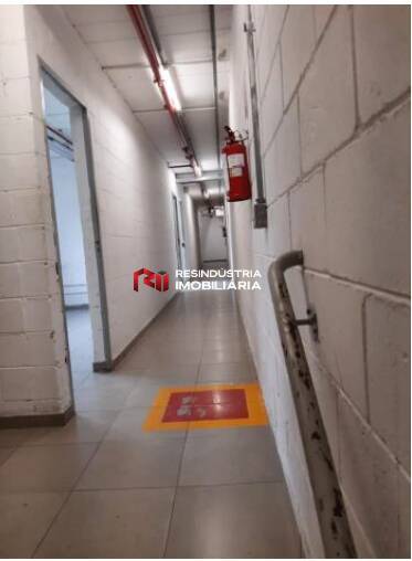 Galpão de 4.500 m² para Locação e Venda em Itapevi - SP.