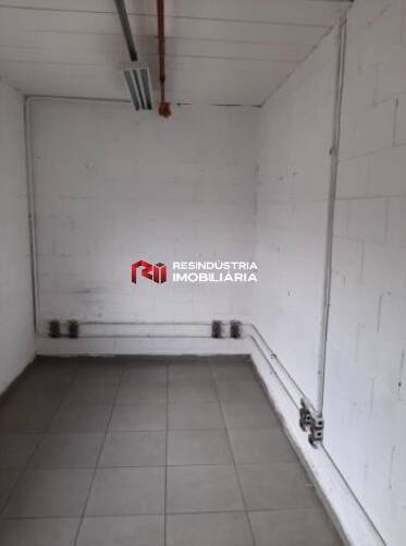 Galpão de 4.500 m² para Locação e Venda em Itapevi - SP.