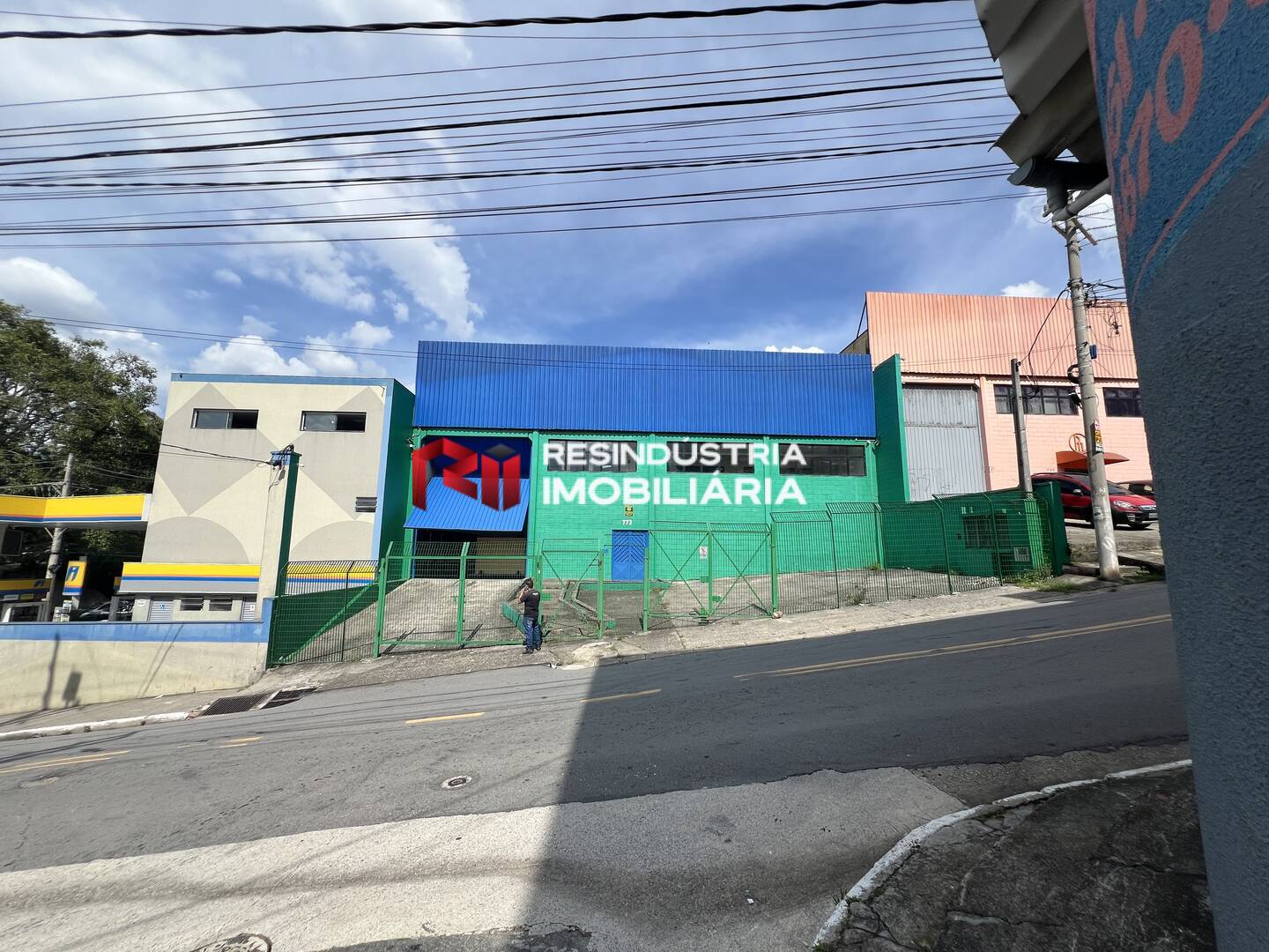 Galpão de 720 m² Locação em Barueri - SP