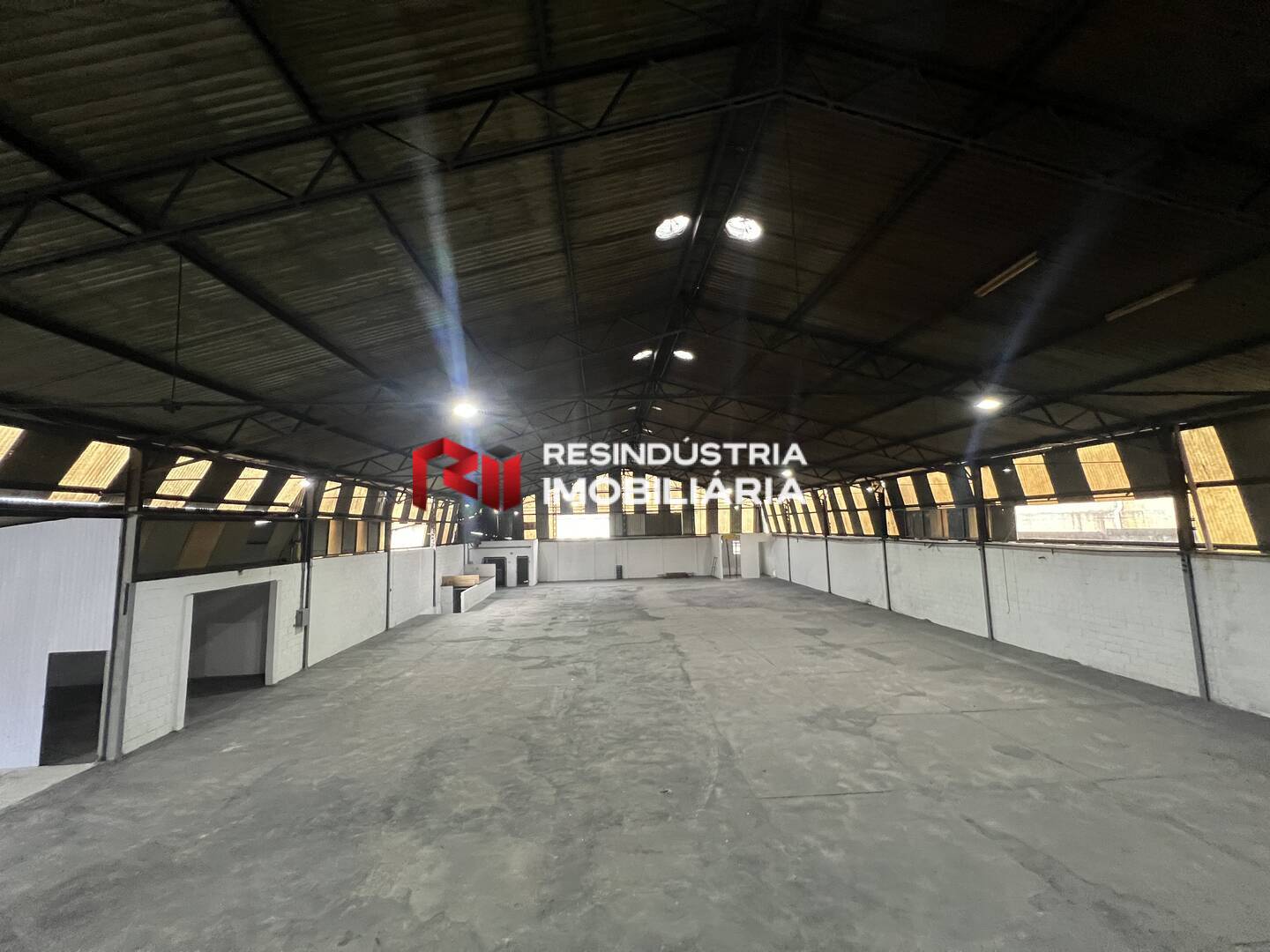 Depósito-Galpão, 2200 m² - Foto 34