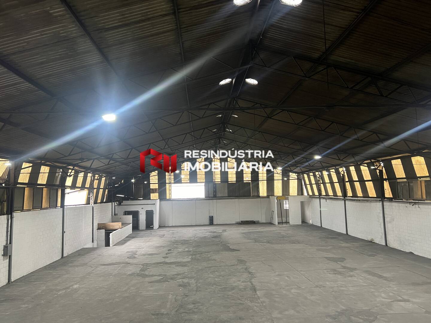 Depósito-Galpão, 2200 m² - Foto 35