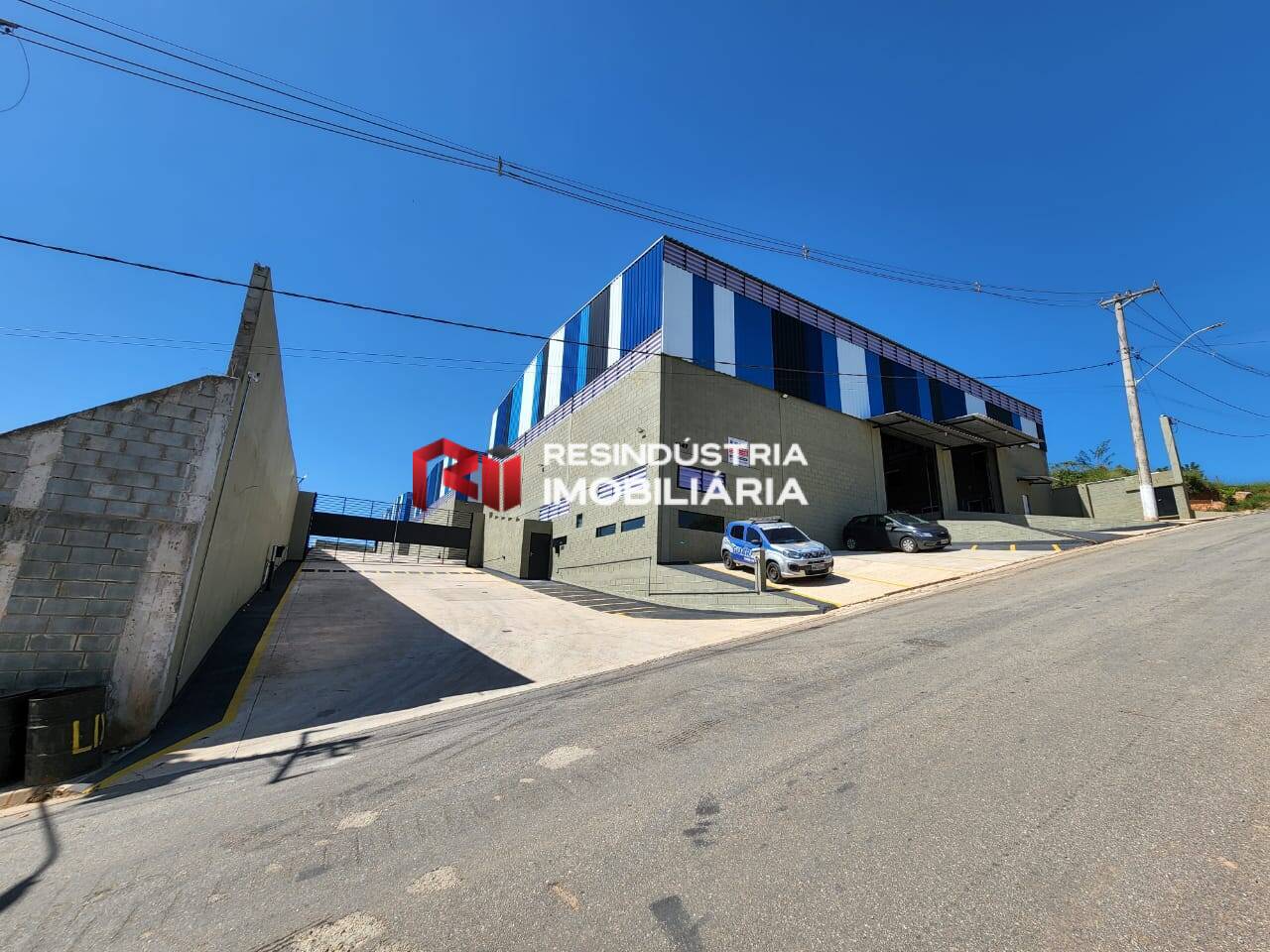 Galpão 750 m² Locação Condomínio Fechado Santana de Parnaíba, SP.