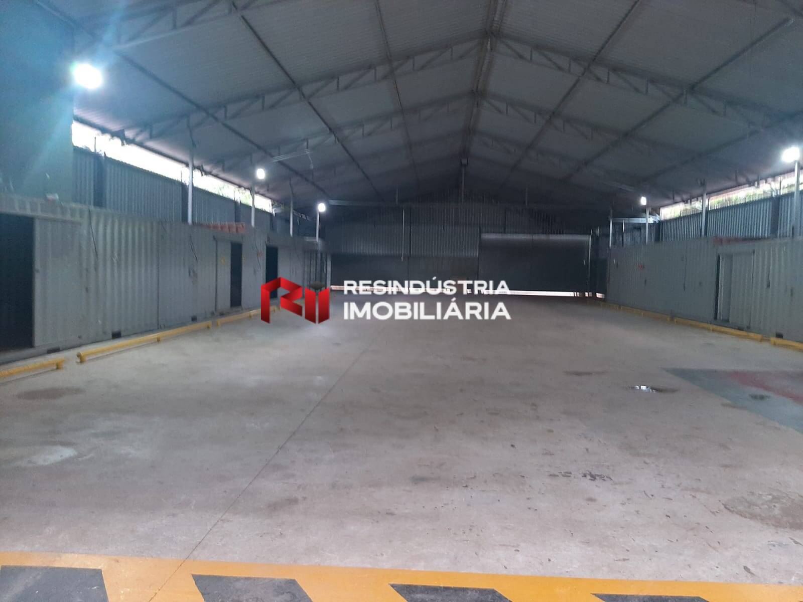 Depósito-Galpão, 1300 m² - Foto 2