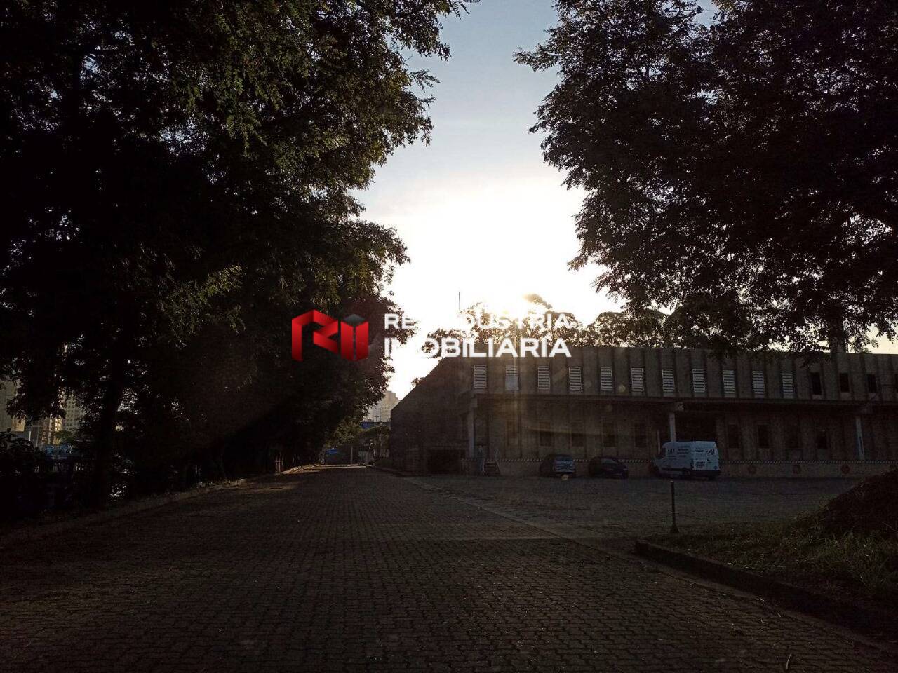 Depósito-Galpão-Armazém para alugar, 10464m² - Foto 1