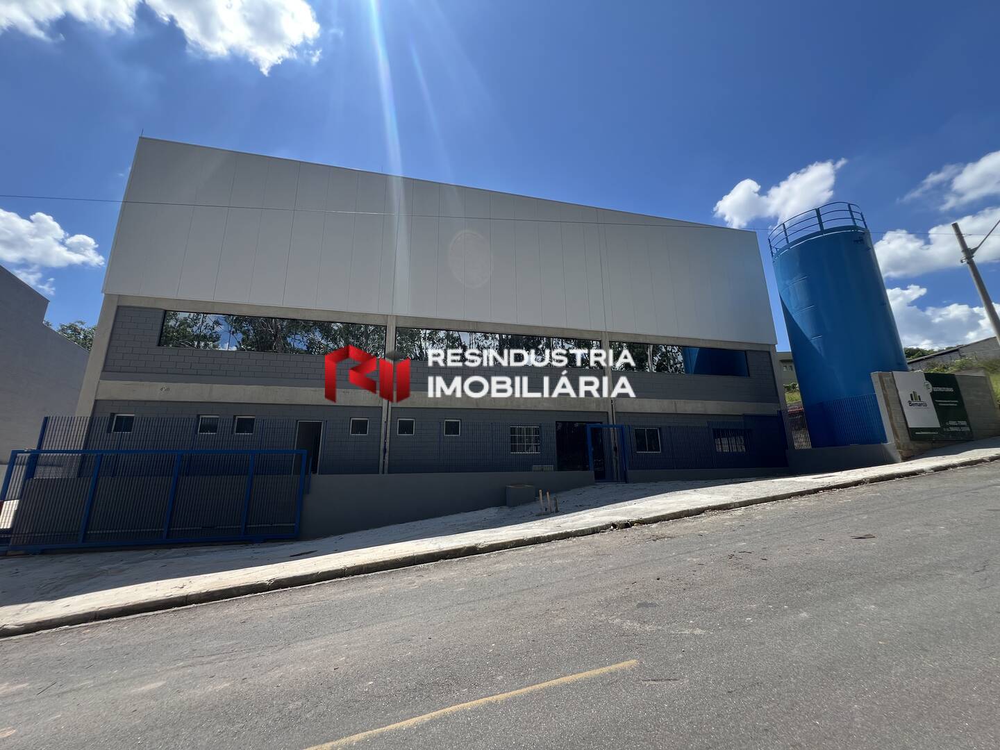Galpão de 3.116 m² Locação em Cotia-SP.