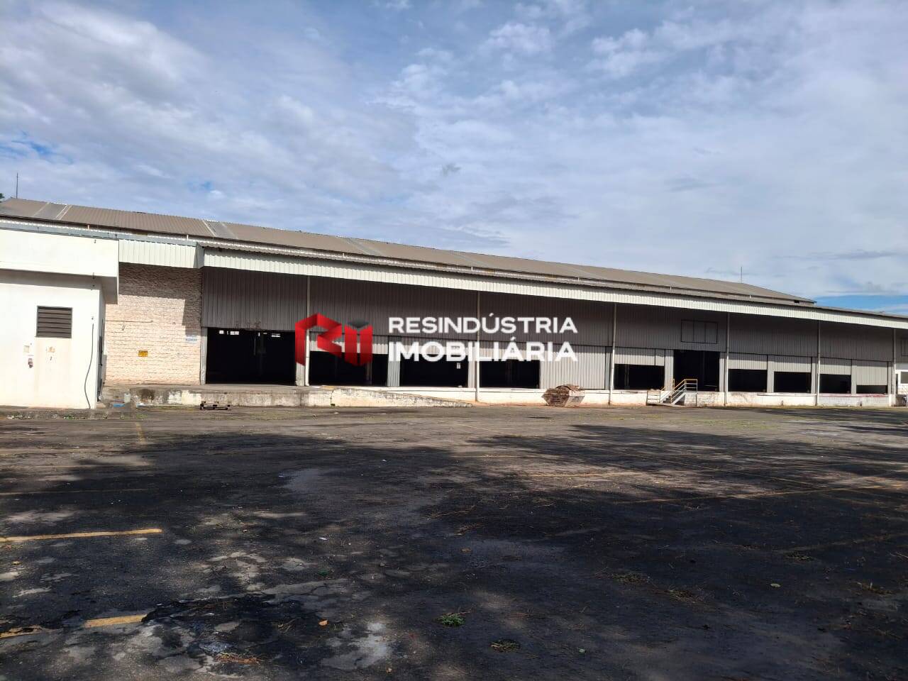 Galpão de 6.700 m² Locação em Osasco-SP.
