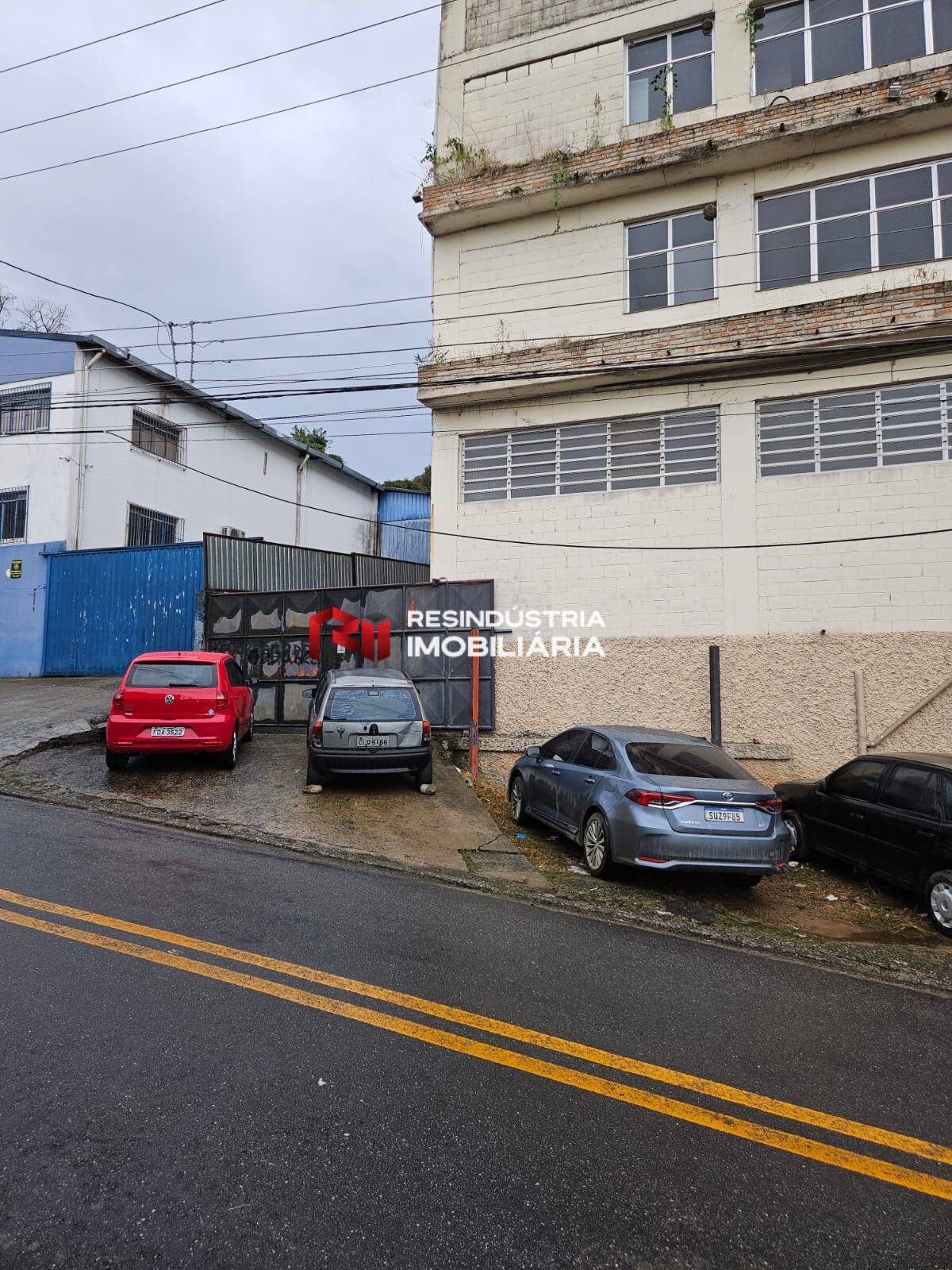 Depósito-Galpão-Armazém para alugar, 1600m² - Foto 2