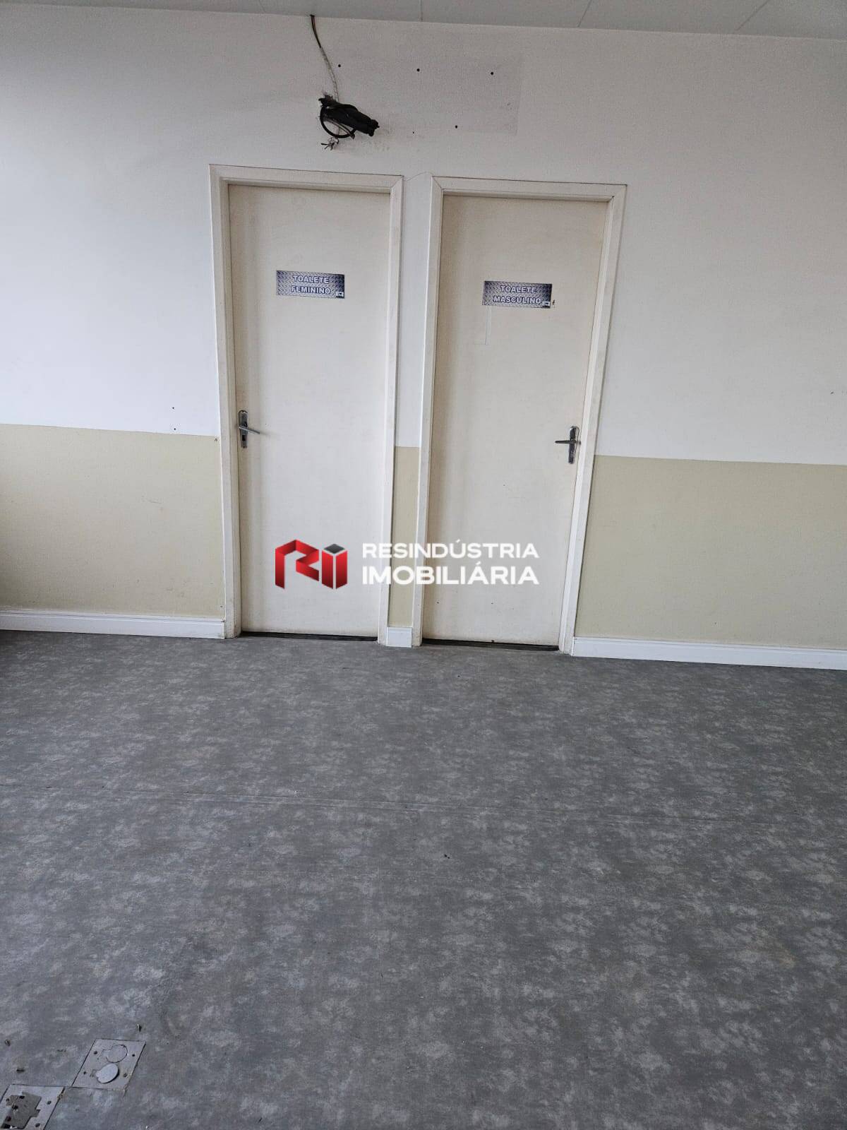 Depósito-Galpão-Armazém para alugar, 1600m² - Foto 14