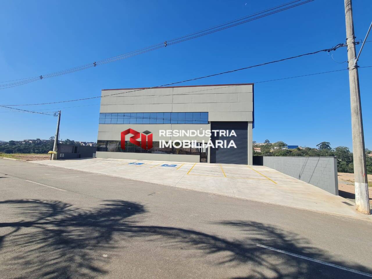 Galpão Condomínio Fechado Locação 624 m² em Santana de Parnaíba, SP