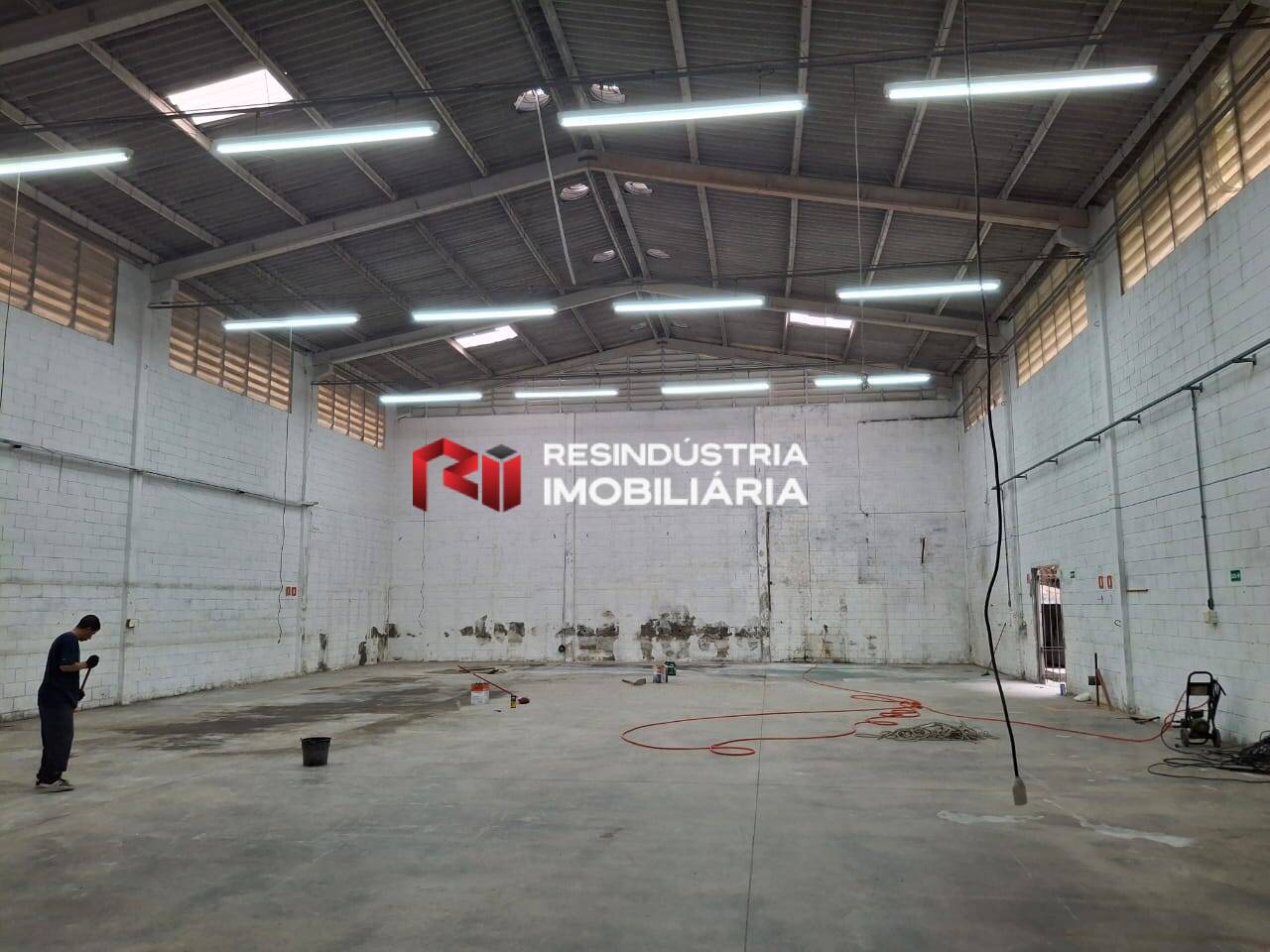 Depósito-Galpão-Armazém para alugar, 650m² - Foto 4