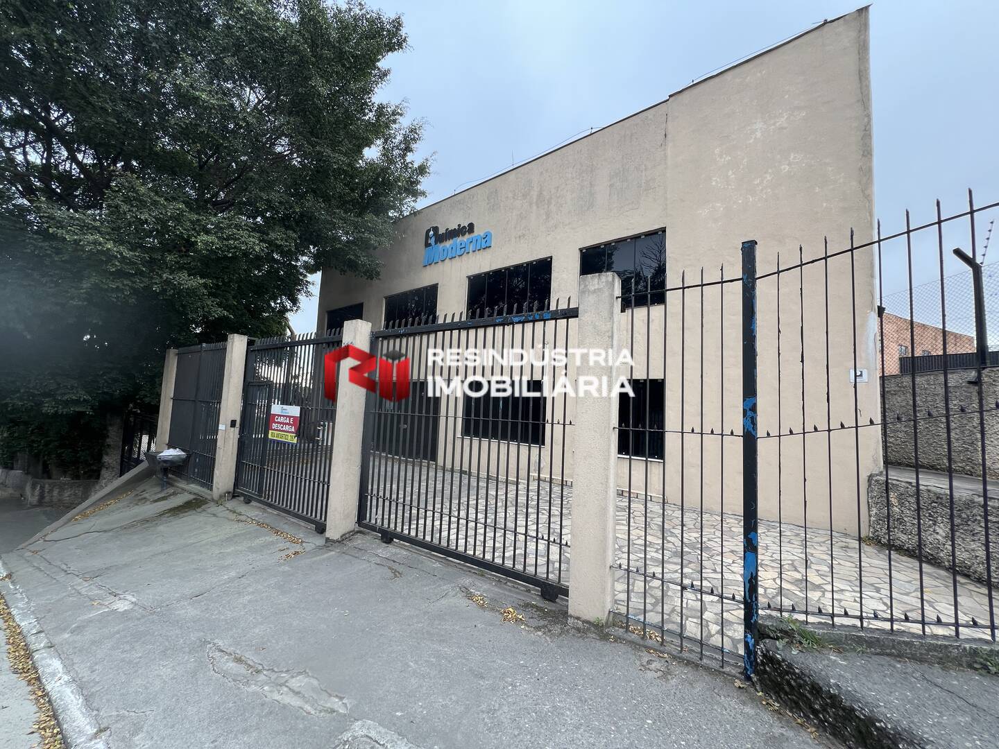Depósito-Galpão-Armazém para alugar, 1900m² - Foto 4