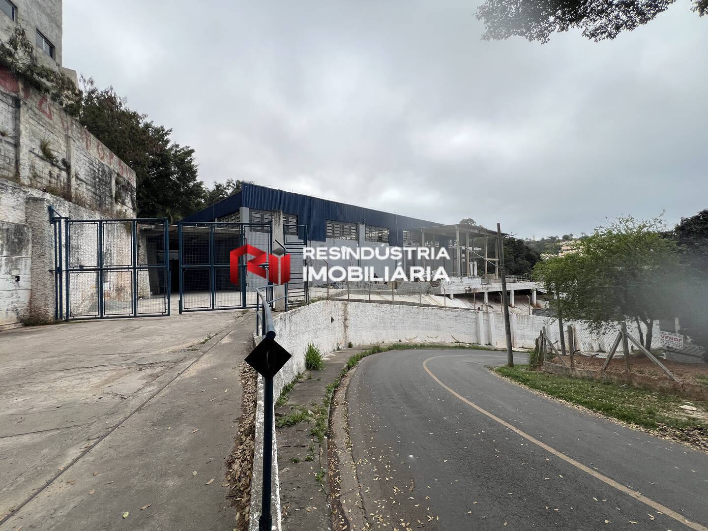 Depósito-Galpão-Armazém para alugar, 1900m² - Foto 15
