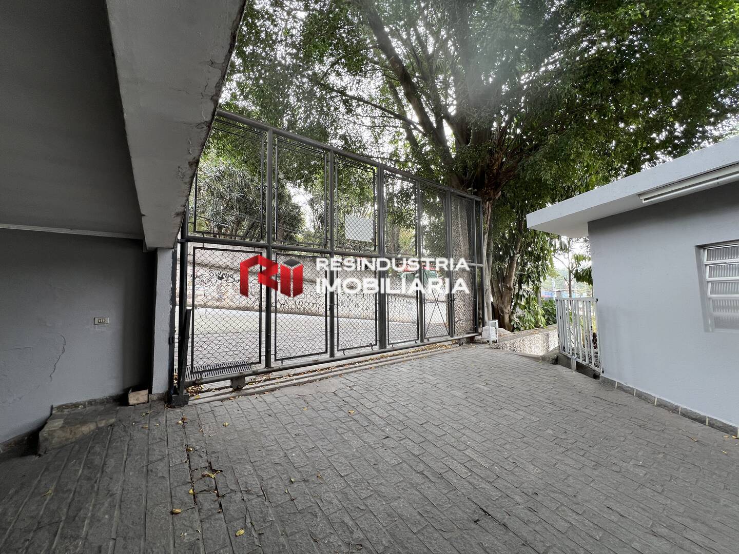 Depósito-Galpão-Armazém para alugar, 1900m² - Foto 8
