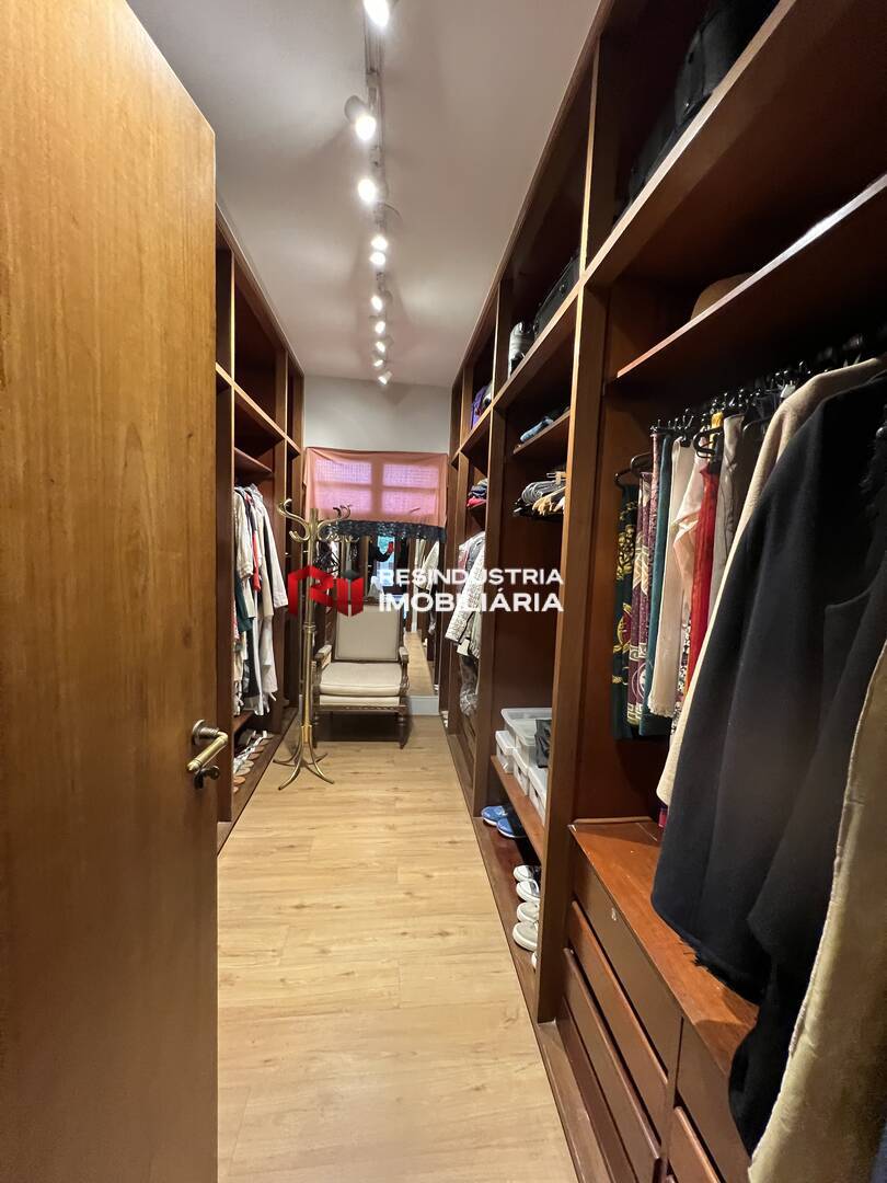 Casa, 4 quartos, 620 m² - Foto 29