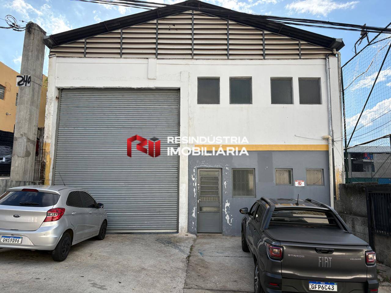 Depósito-Galpão, 390 m² - Foto 1