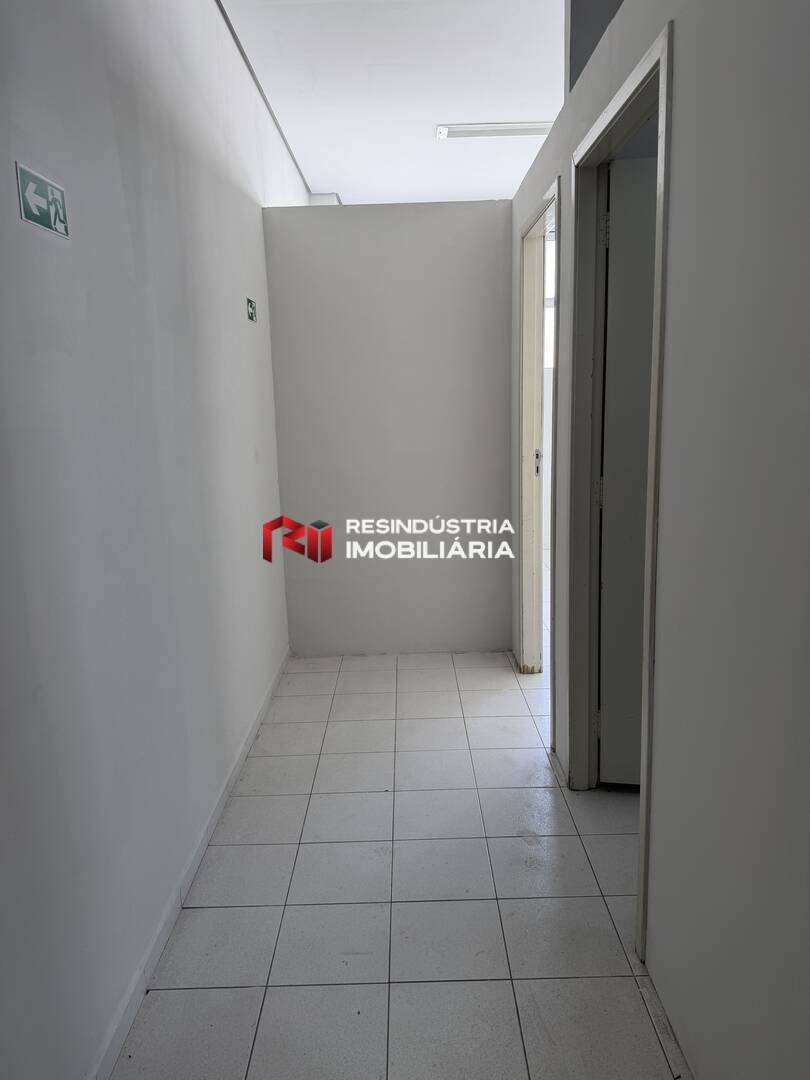 Depósito-Galpão, 908 m² - Foto 38