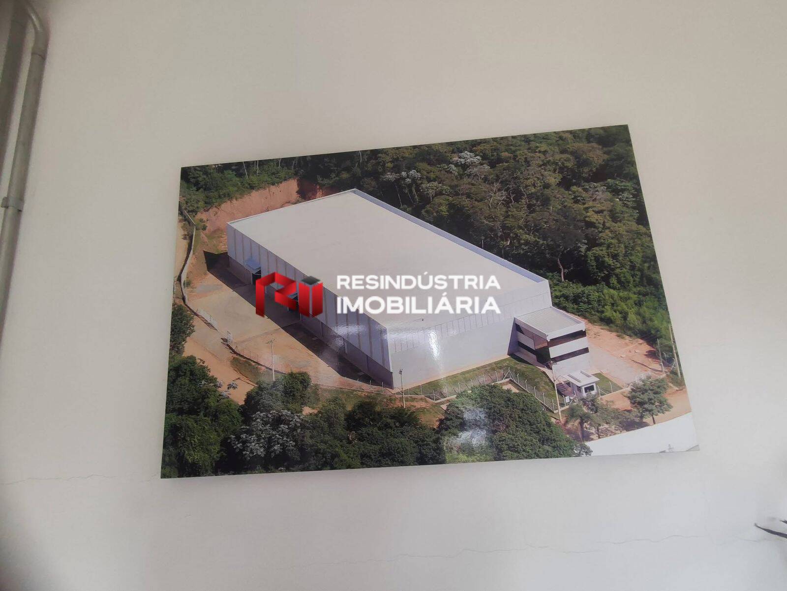 Galpão Locação e Venda 3.000 m² - Araçariguama , SP