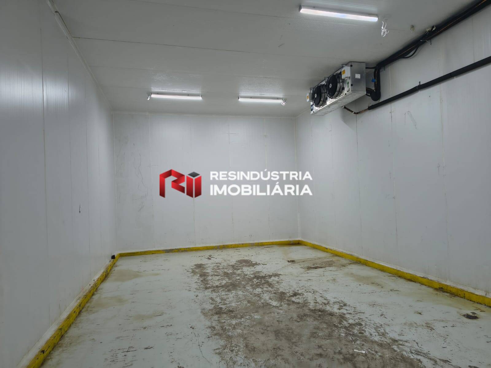 Depósito-Galpão, 300 m² - Foto 2