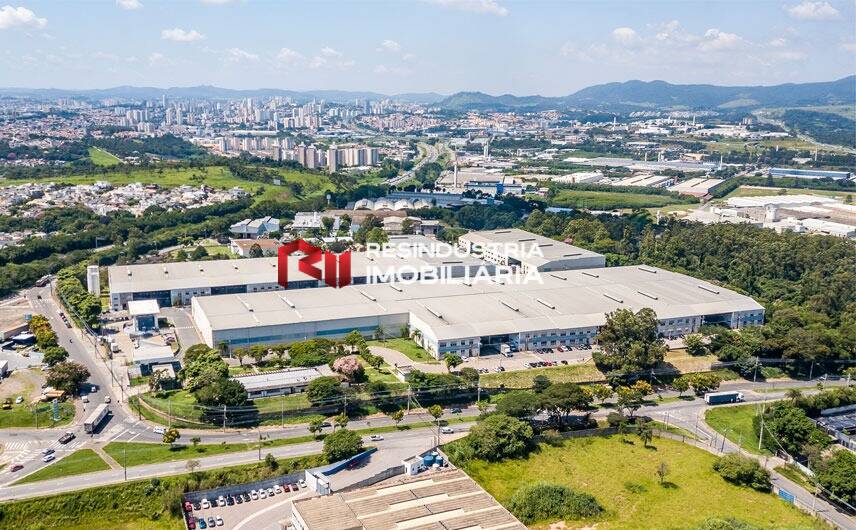 Condomínio Galpão de 1.700 m² Locação em Jundiaí - SP.