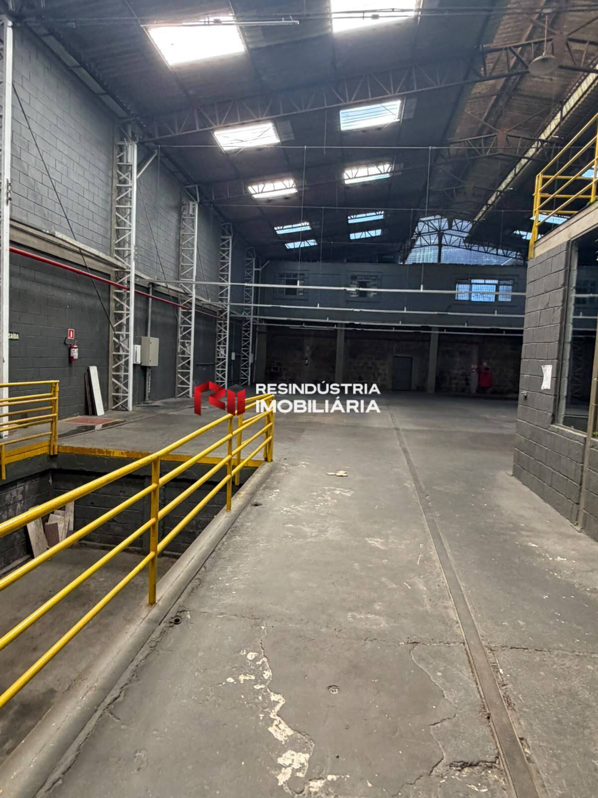 Depósito-Galpão, 950 m² - Foto 3