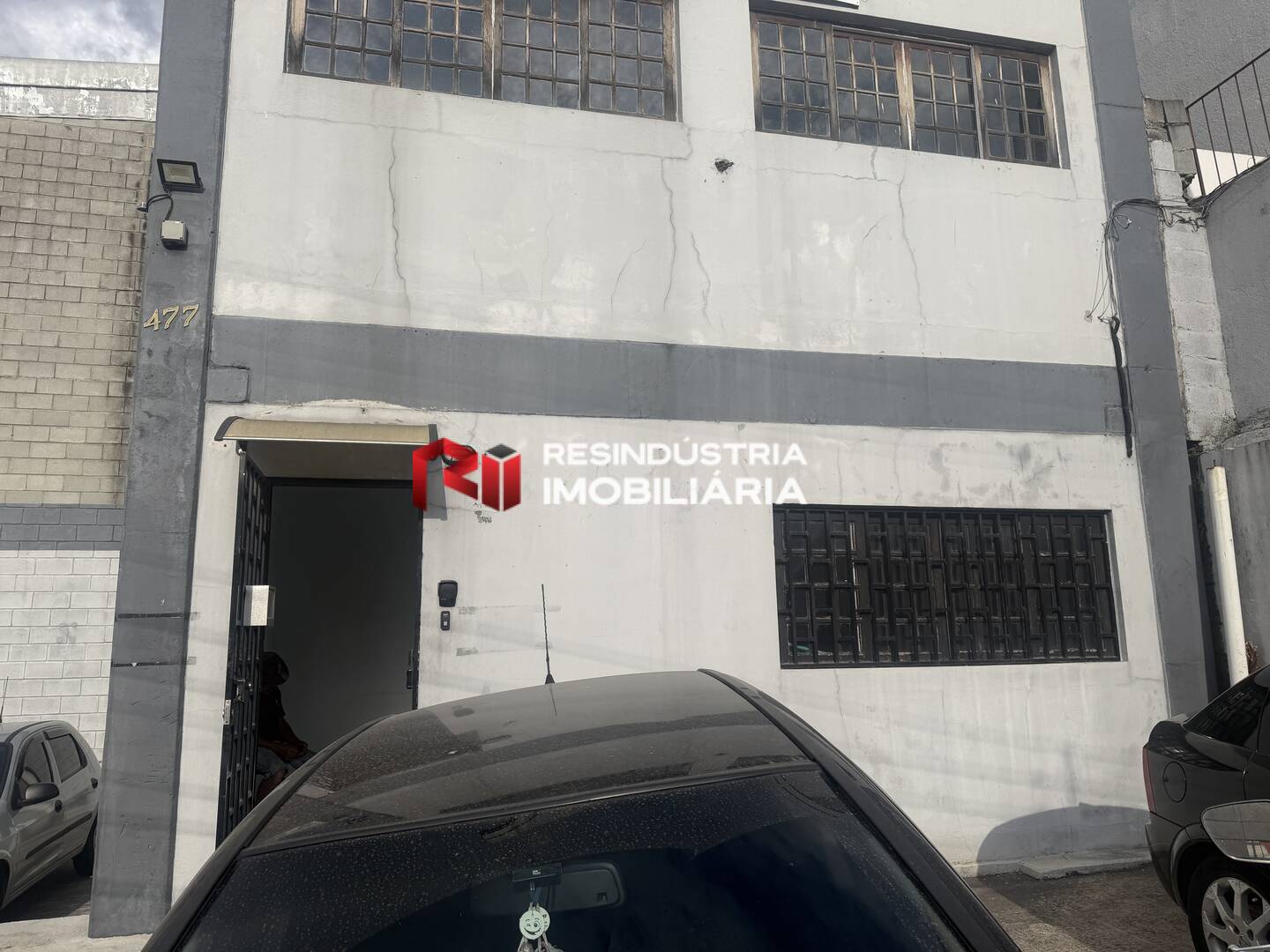 Galpão de 600 m² para Locação e Venda em Barueri  - SP .