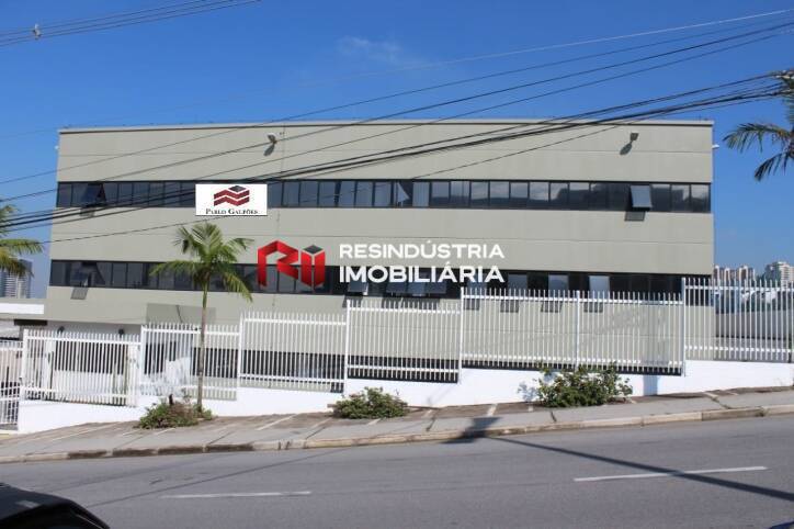 Galpão de 4.307 m² para Locação em Alphaville Barueri- SP.