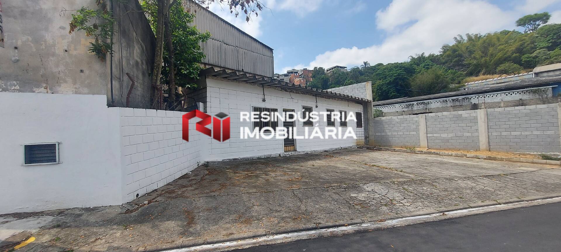 Depósito-Galpão, 1250 m² - Foto 1