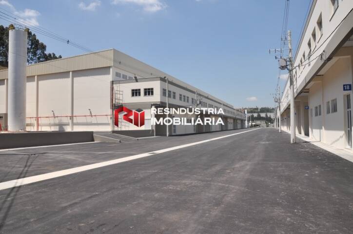 Depósito-Galpão-Armazém para alugar, 1084m² - Foto 2